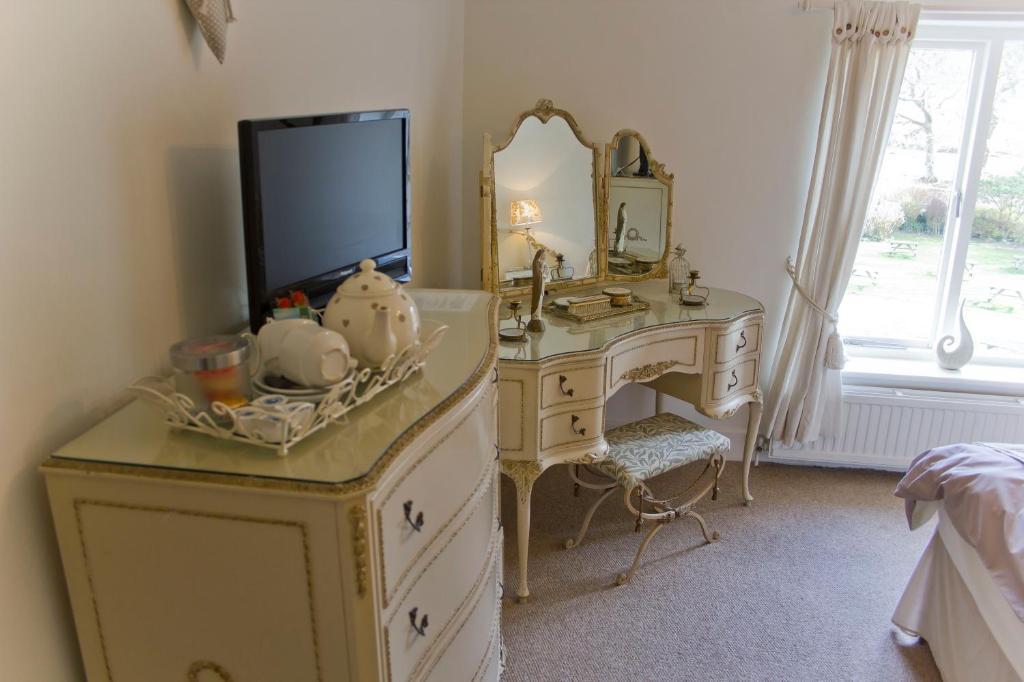Ty Mawr Hotel Ланбедър Екстериор снимка