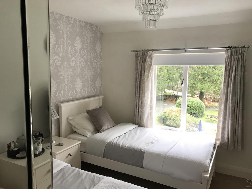 Ty Mawr Hotel Ланбедър Екстериор снимка